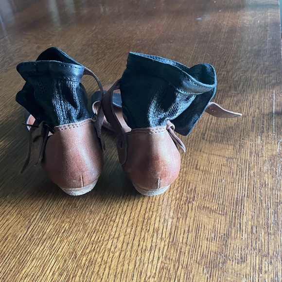 Miz Mooz Sandals - Picture 2 of 6